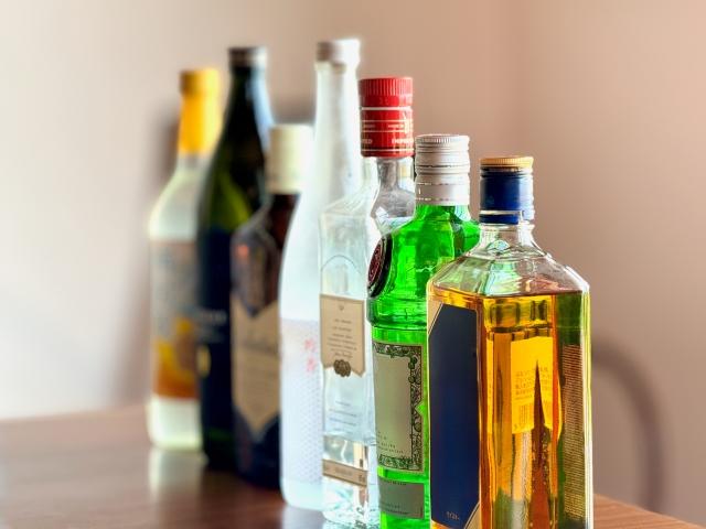 日払いOK！リーチフォークでお酒の入出庫・検品＊倉庫内作業
