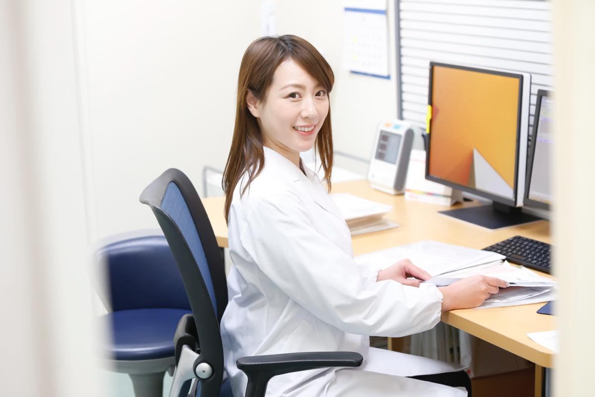 ★病棟食の管理事務★資格・経験不要【街中】
