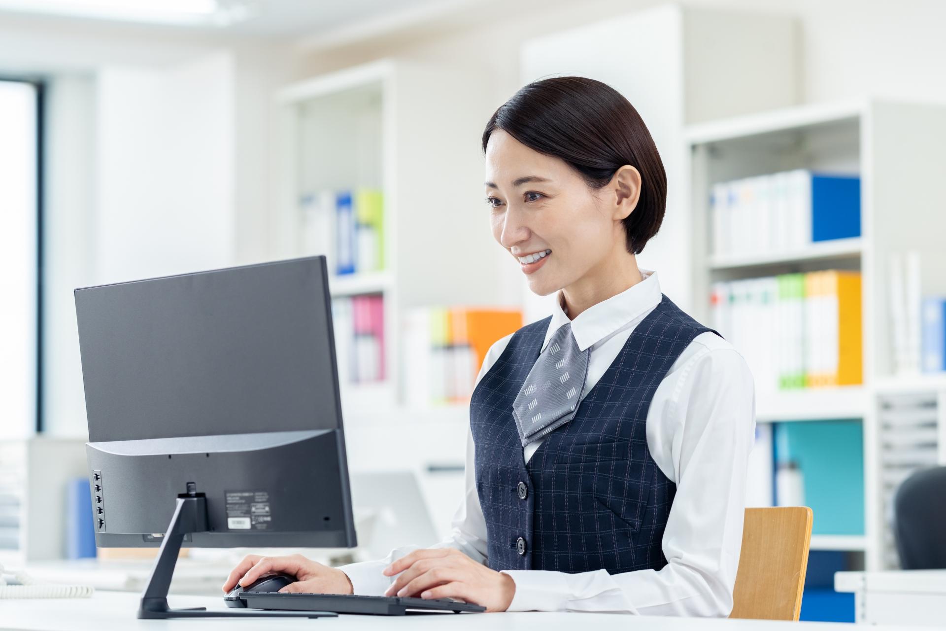 研磨会社での事務＊時給1400円スタート後に昇給あり＊川越