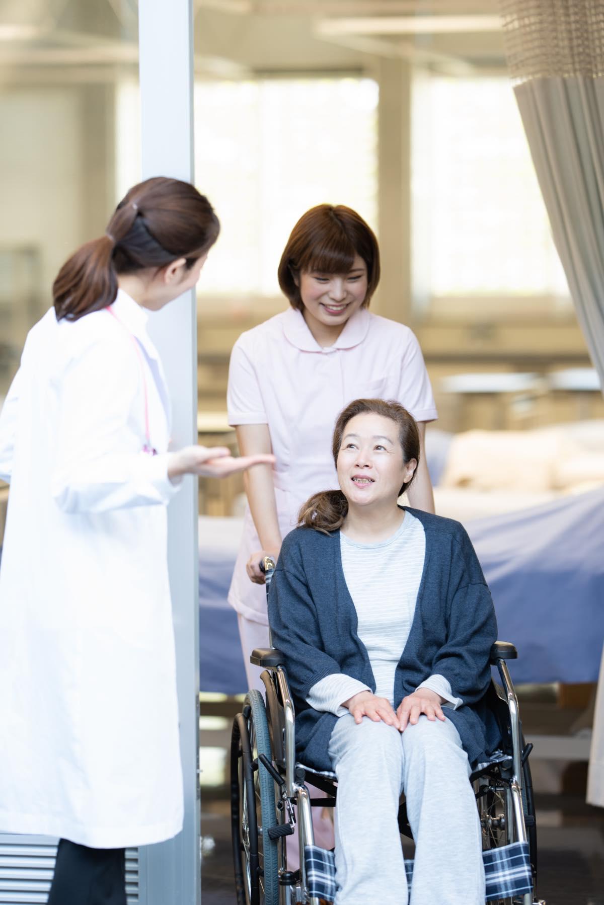 総合病院の医療スタッフ/看護助手　