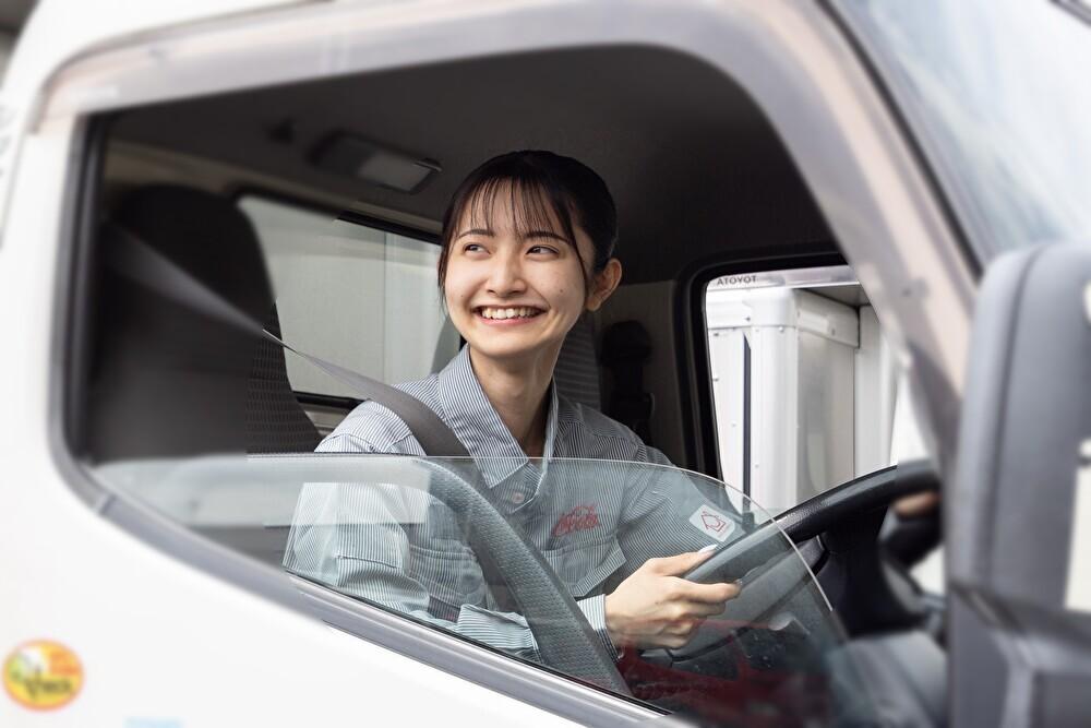 コカ・コーラ自販機の補充スタッフ/年間159日休み/鶴見支店