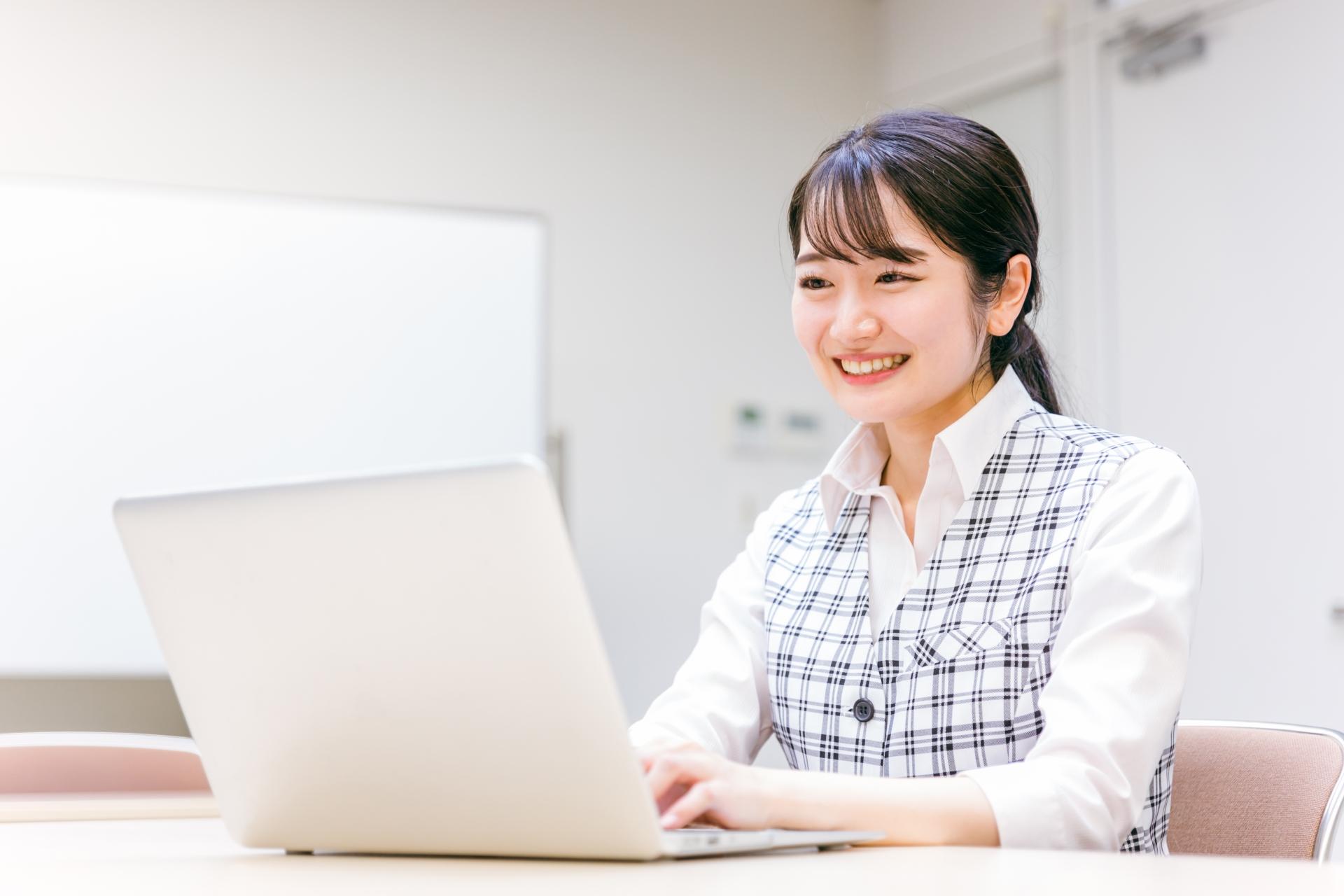 未経験OKの事務＊時給1400円スタート後に昇給あり＊川越