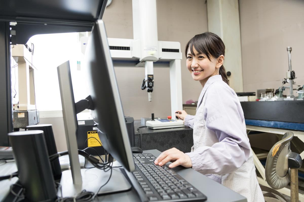 【大手メーカー・工場内】簡単なデータ処理・軽作業<残業無し>