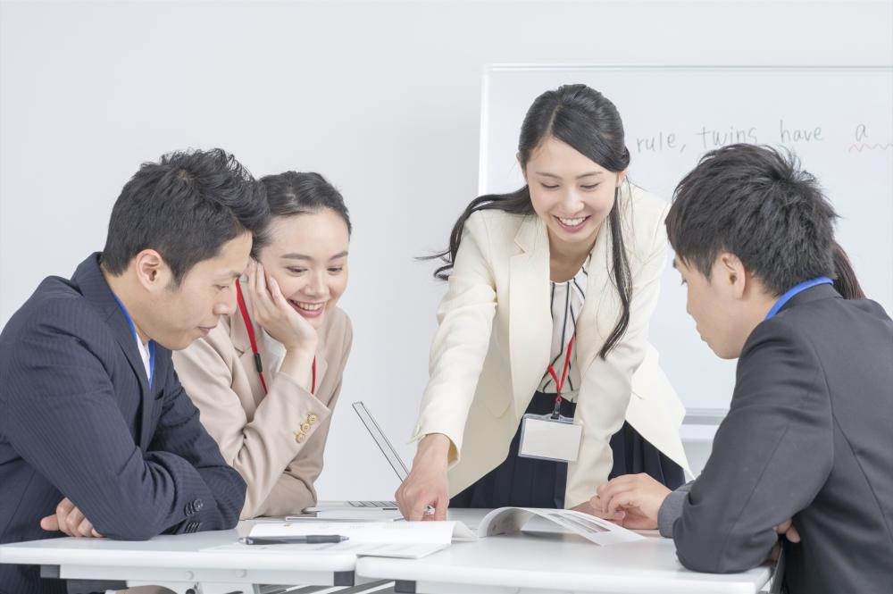 紹介予定派遣/カルチャースクールでの企画・運営スタッフ