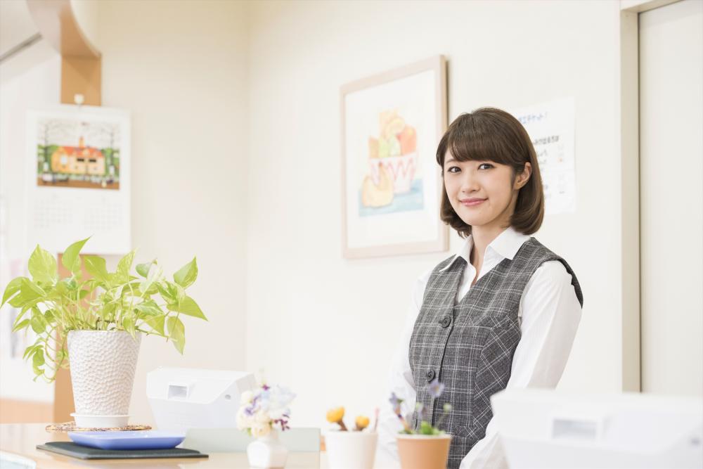 2名募集【葵区】医療未経験歓迎！人気の受付スタッフ