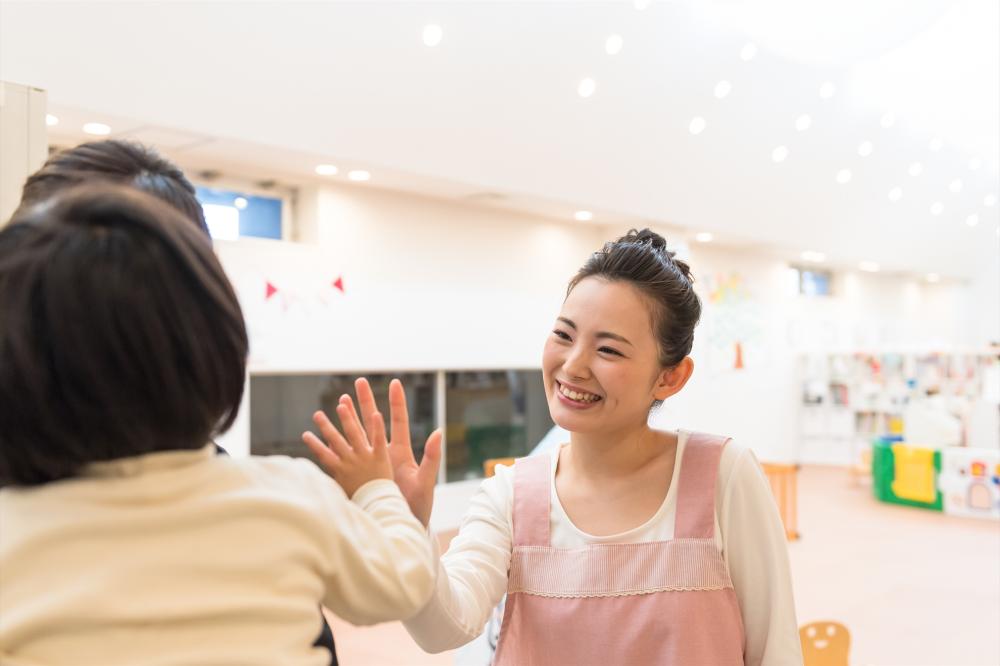 13時までの週4日勤務!扶養内で働ける保育補助