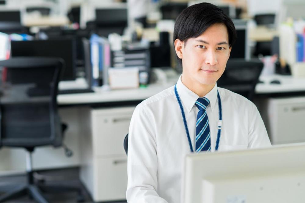 <沼津市>未経験可!製紙工場の一般事務