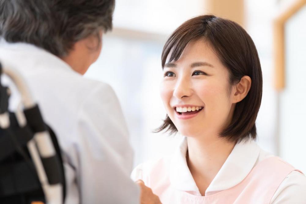 高級有料老人ホームでの介護スタッフ