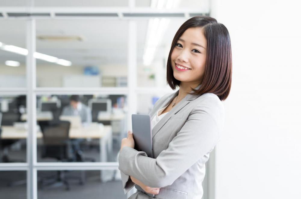 <富士市>公共交通機関で通勤可な営業事務