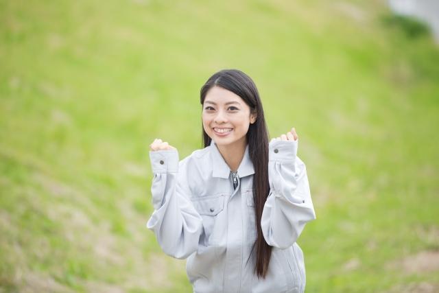 住み込みOK!座り作業/高収入の電子部品の検査業務