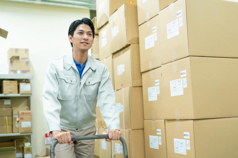 年内スタートの方限定★高時給案件！倉庫内軽作業＊ハンディ使用