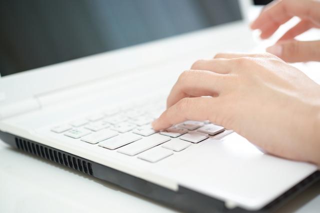 物流事務　日用品・文房具倉庫での受発注