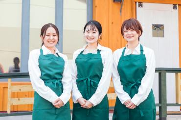 テーマパーク内のフォトショップ接客スタッフ【短期】