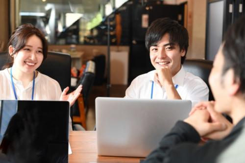 少人数制で各担当者とも話しやすく居心地の良い環境です＾＾