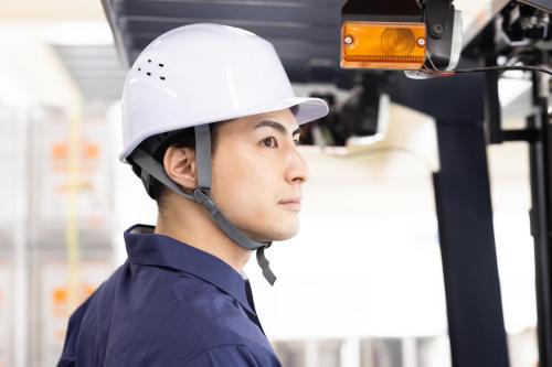 資材を時々取りに行く際にフォークが必要です